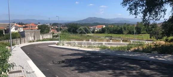  Land in Palmeira, Portugal No. 33025 3