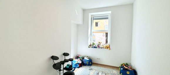 4-salle Appartement à Eggenberg, Austria No. 182100 8