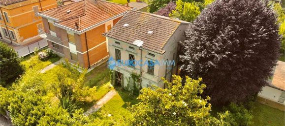 4 Schlafzimmer Haus in Moglia, Italy, Nr. 61131 3