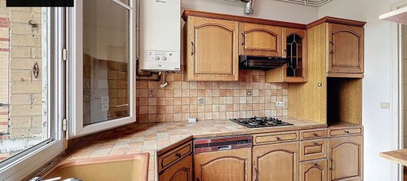 2 bedrooms Apartment in Courbevoie, France No. 176595 2