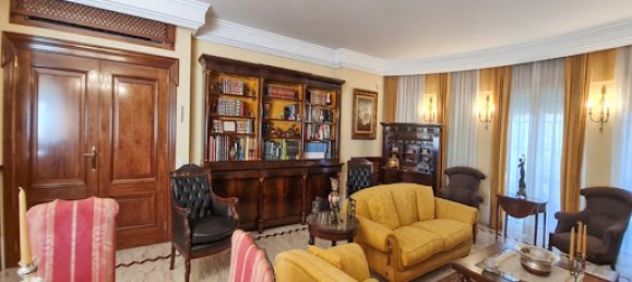 Villa de 5 dormitorios en San Pedro del Pinatar, Spain No. 181007 12