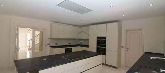 5 bedrooms House in Almancil, Portugal No. 95701 3