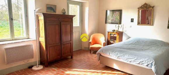 Terrain à Saint-Valérien, France No. 205768 8