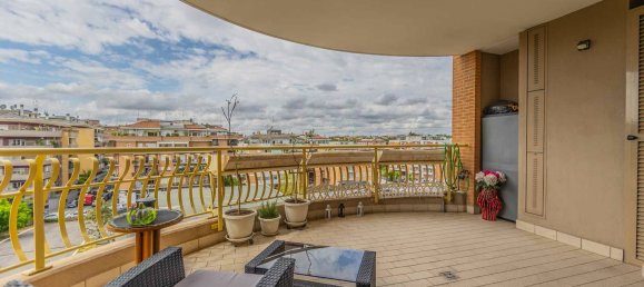 2 bedrooms Apartment in Rome, Italy No. 301219 12