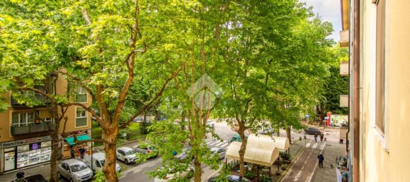 Apartamento de 3 divisões em Sesto San Giovanni, Italy N.º 378849 4