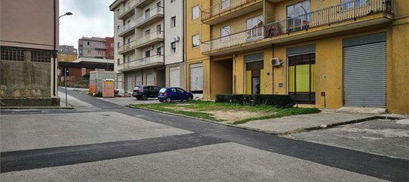 Oficina en Enna, Italy 48 m² No. 33779 11