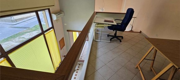 Oficina en Enna, Italy 48 m² No. 33779 10