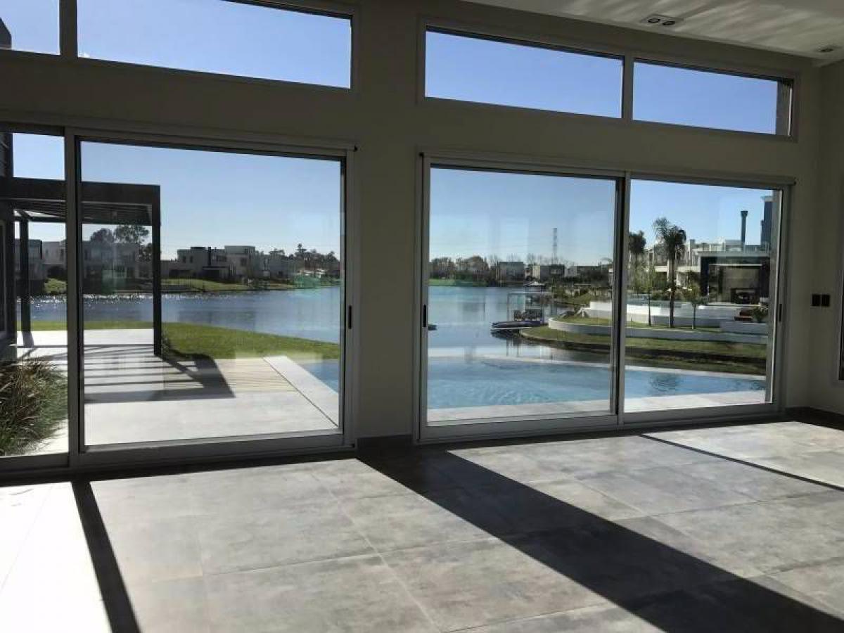 4 Schlafzimmer Haus in Tigre, Argentina, Nr. 60087