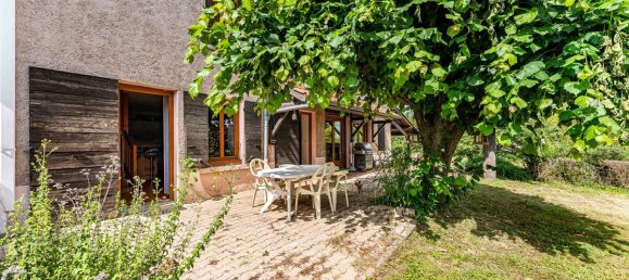 5 bedrooms House in Rhone, France No. 339081 3