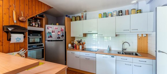 5 bedrooms House in Rhone, France No. 339081 10