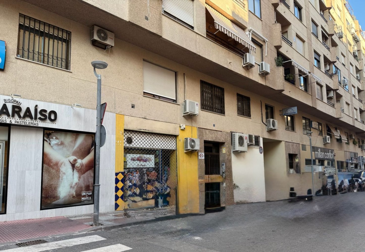 Apartamento de 3 dormitorios en Jaén, Spain No. 160176