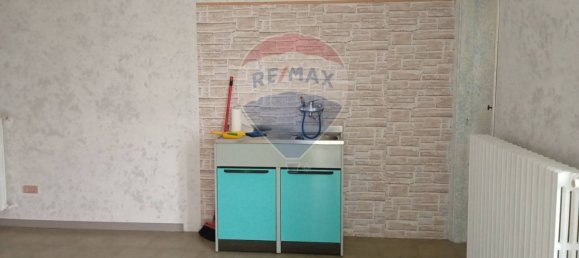 Gewerbliche Immobilie in Busto Arsizio, Italy 92m², Nr. 214231 17