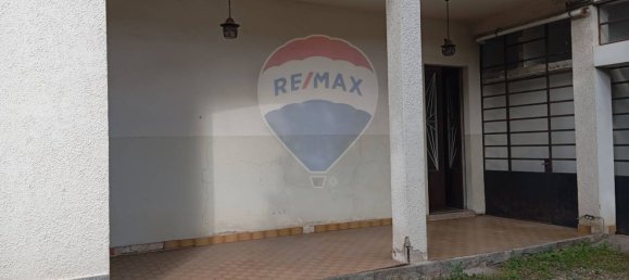 Gewerbliche Immobilie in Busto Arsizio, Italy 92m², Nr. 214231 11