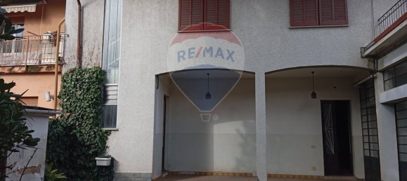 Gewerbliche Immobilie in Busto Arsizio, Italy 92m², Nr. 214231 12