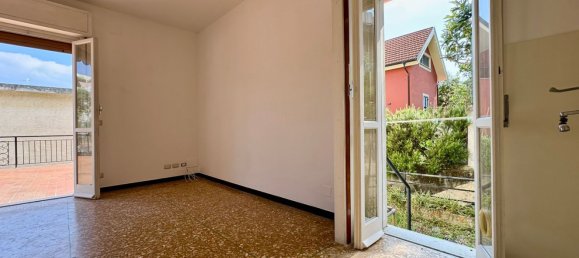 3 rooms Apartment in Varazze, Italy No. 290459 11