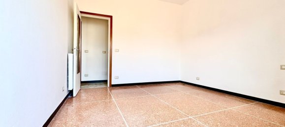 3 rooms Apartment in Varazze, Italy No. 290459 18