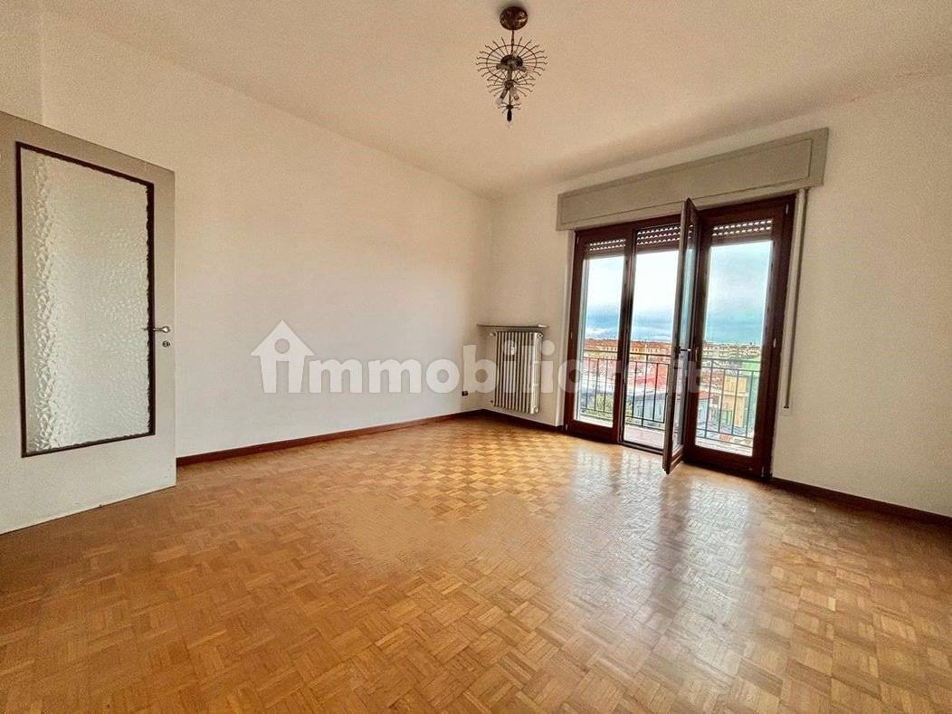 2 bedrooms Apartment in Vigevano, Italy No. 216751