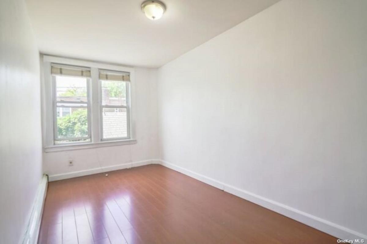 Дом с 6 спальнями в Bayside, США № 302127