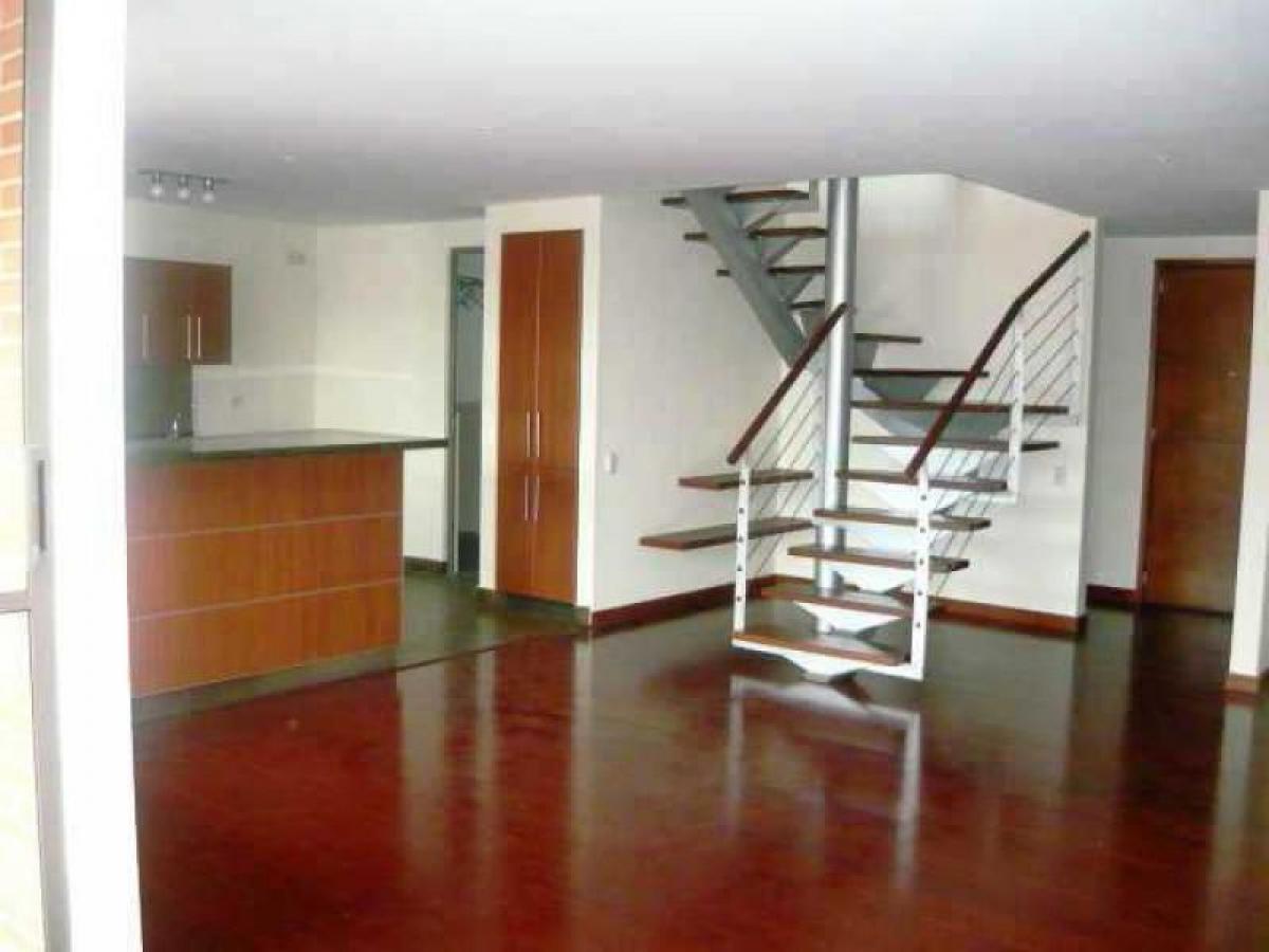 2 bedrooms House in Bogota, Colombia No. 14612