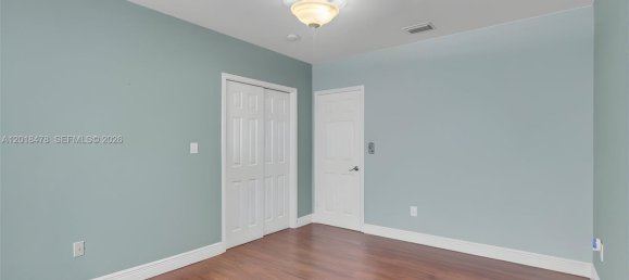 5 dormitorios villa en venta en Miami, Miami-Dade, Florida, USA № 615243 11