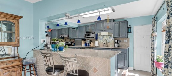 5 dormitorios villa en venta en Miami, Miami-Dade, Florida, USA № 615243 21