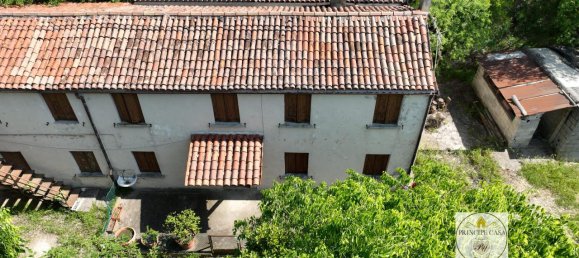 4-salle Maison à Arquà Petrarca, Italy No. 103590 3