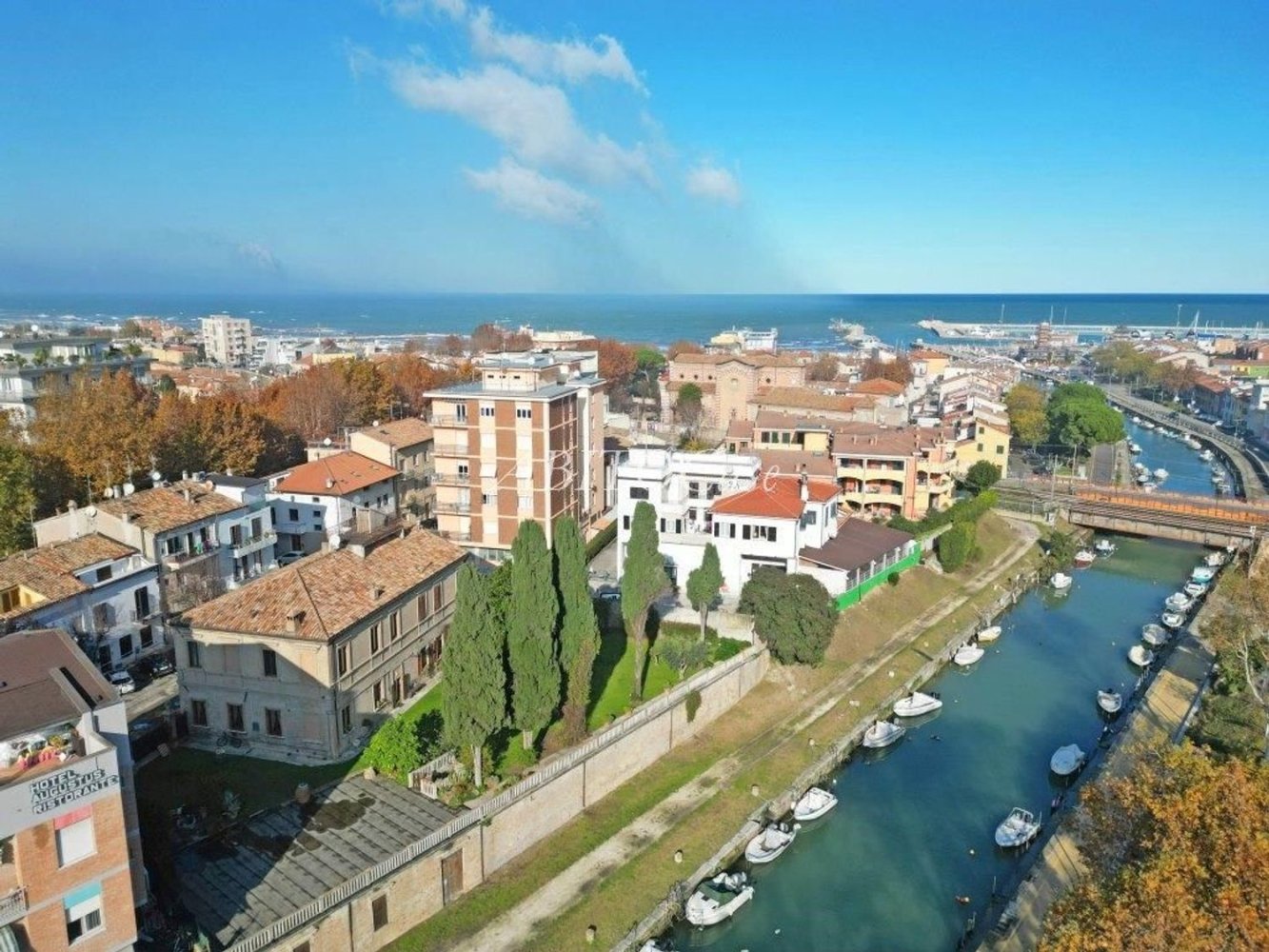 14 rooms Villa in Fano, Italy No. 141843