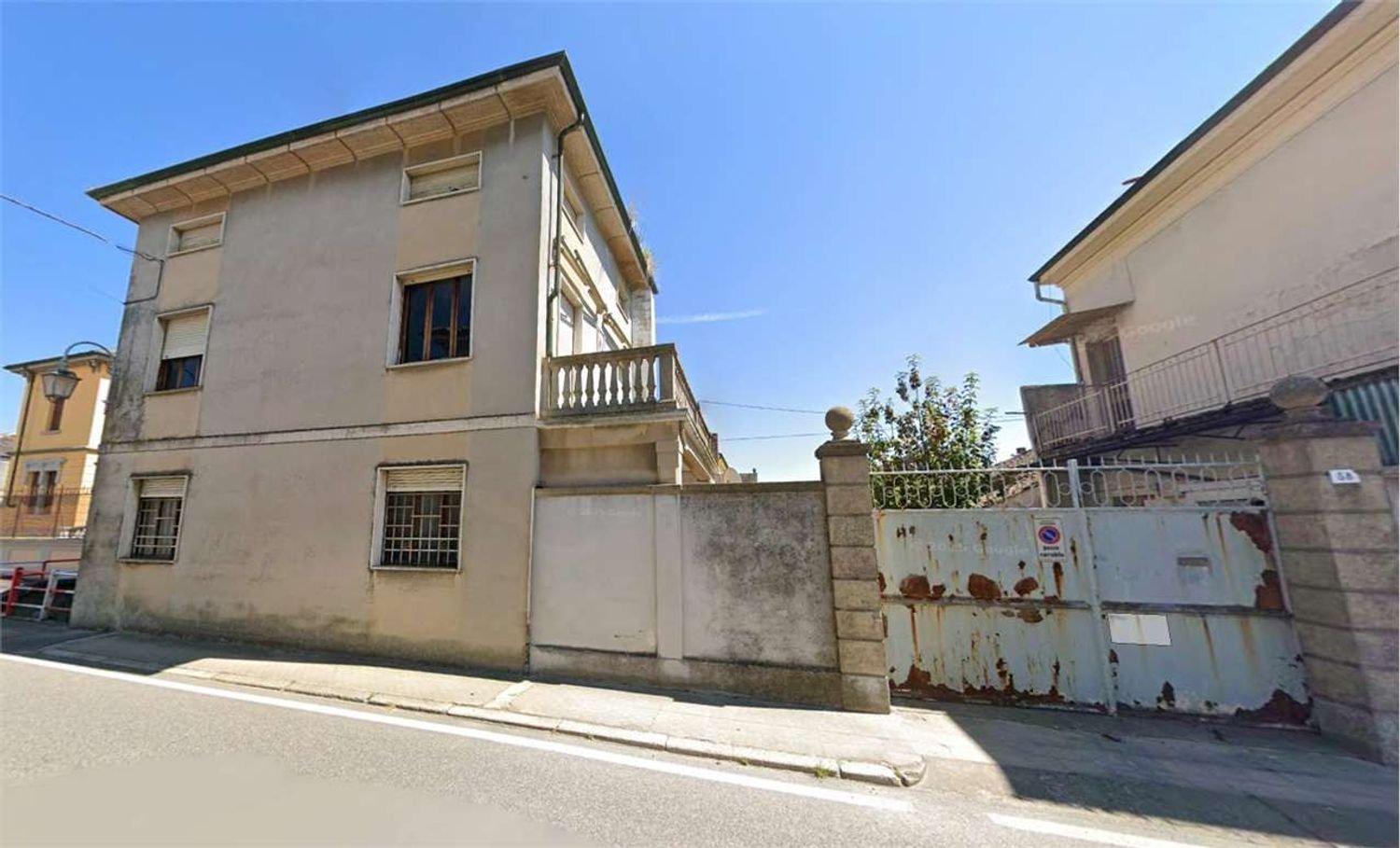 4 bedrooms Apartment in Desana, Italy No. 364506
