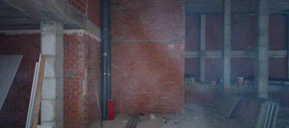 614m² Commercial property in Castellon de la Plana, Spain No. 140570 3