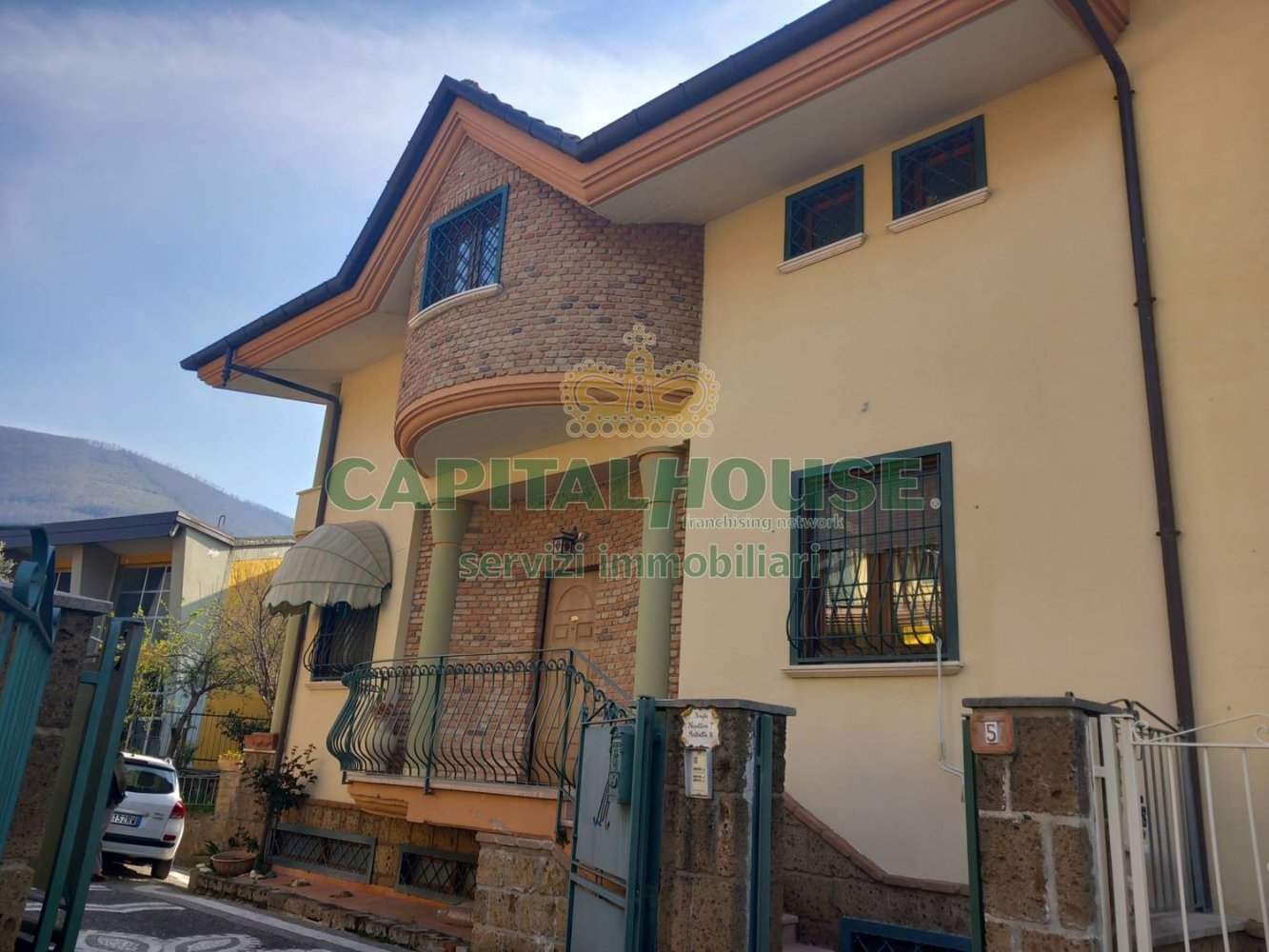 Вилла с 7 комнатами в Муньяно дель Кардинале, Италия № 7612