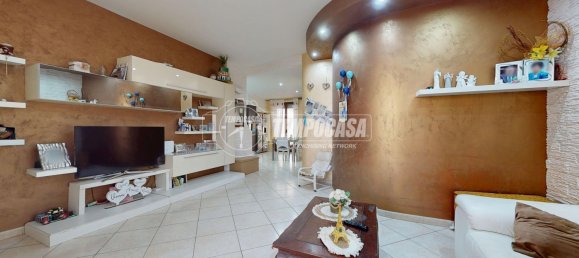 Квартира с 2 спальнями в Конверсано, Италия № 312564 14