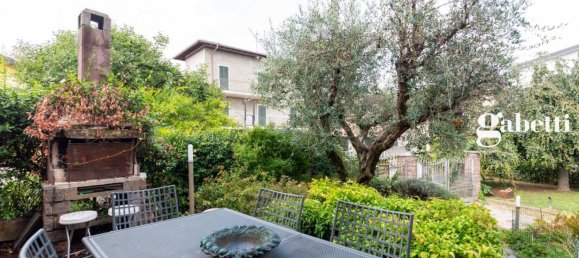 5 غرف نوم فيلا في Nibionno, Italy رقم 289000 12