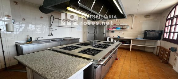 Imóvel comercial em Roses, Spain 120 m² N.º 135928 8