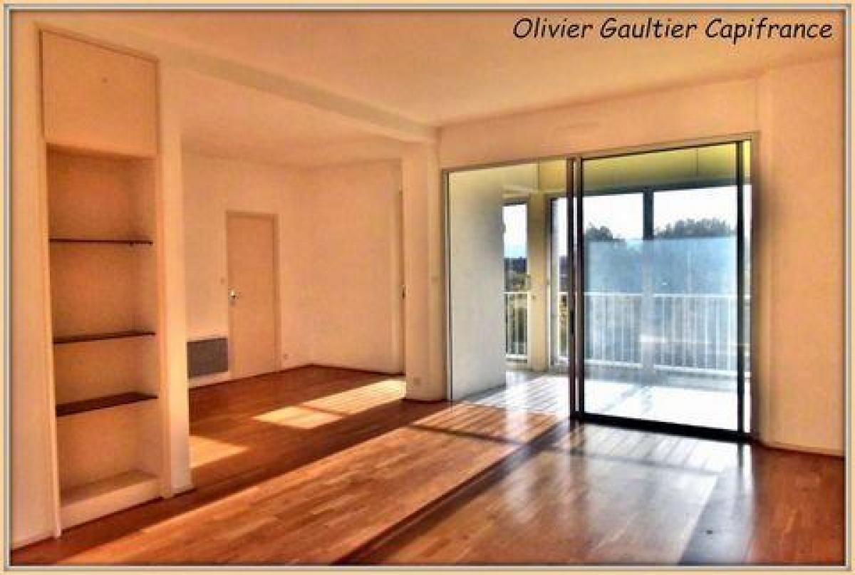 3 bedrooms Condo in Carcassonne, France No. 28902
