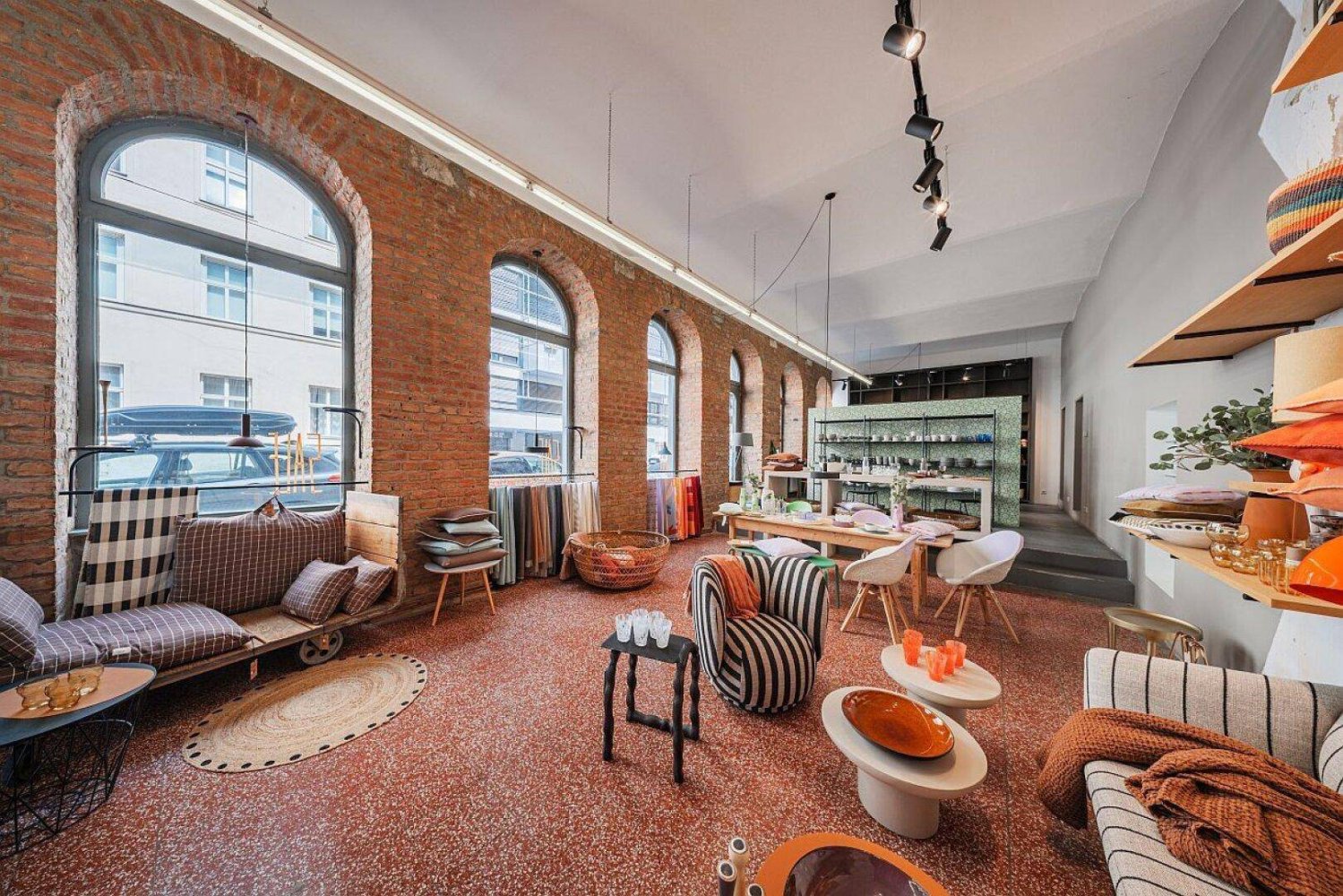 241m² Commercial property in Margareten, Austria No. 237427