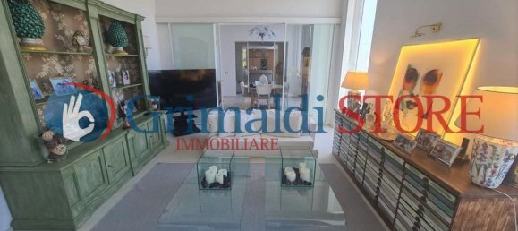 8-salle Duplex à Lecce, Italy No. 57680 3