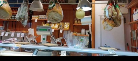 18m² Commercial property in Rome, Italy No. 372293 2