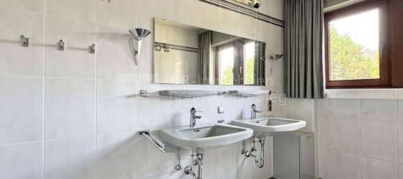 5 bedrooms Townhouse in Rhein-Sieg, Germany No. 264419 18