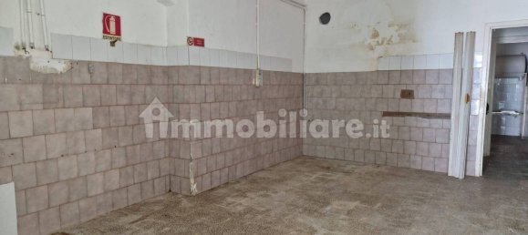 3 rooms Commercial property in Agropoli, Italy No. 302192 5
