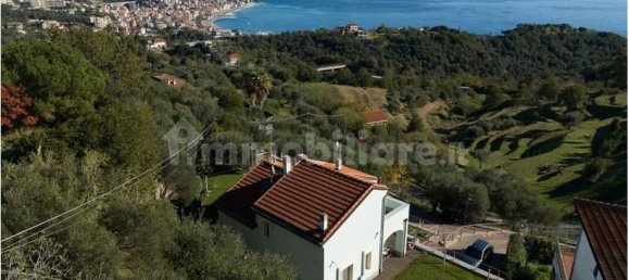2 bedrooms Villa in Celle Ligure, Italy No. 122615 2