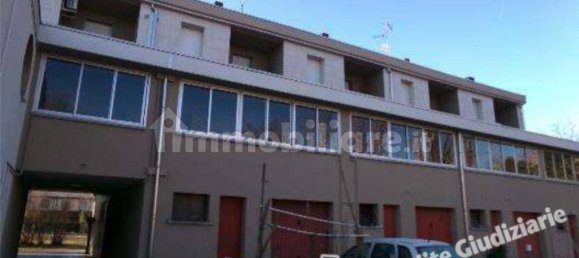 5-salle Appartement à Novellara, Italy No. 333151 2