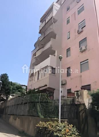 Apartamento de 4 dormitorios en Messina, Italy No. 39888