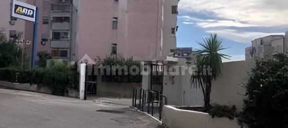 Apartamento de 4 dormitorios en Messina, Italy No. 39888 2