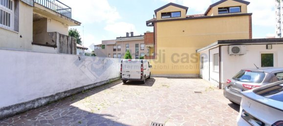 10 rooms Villa in Cinisello Balsamo, Italy No. 122408 44