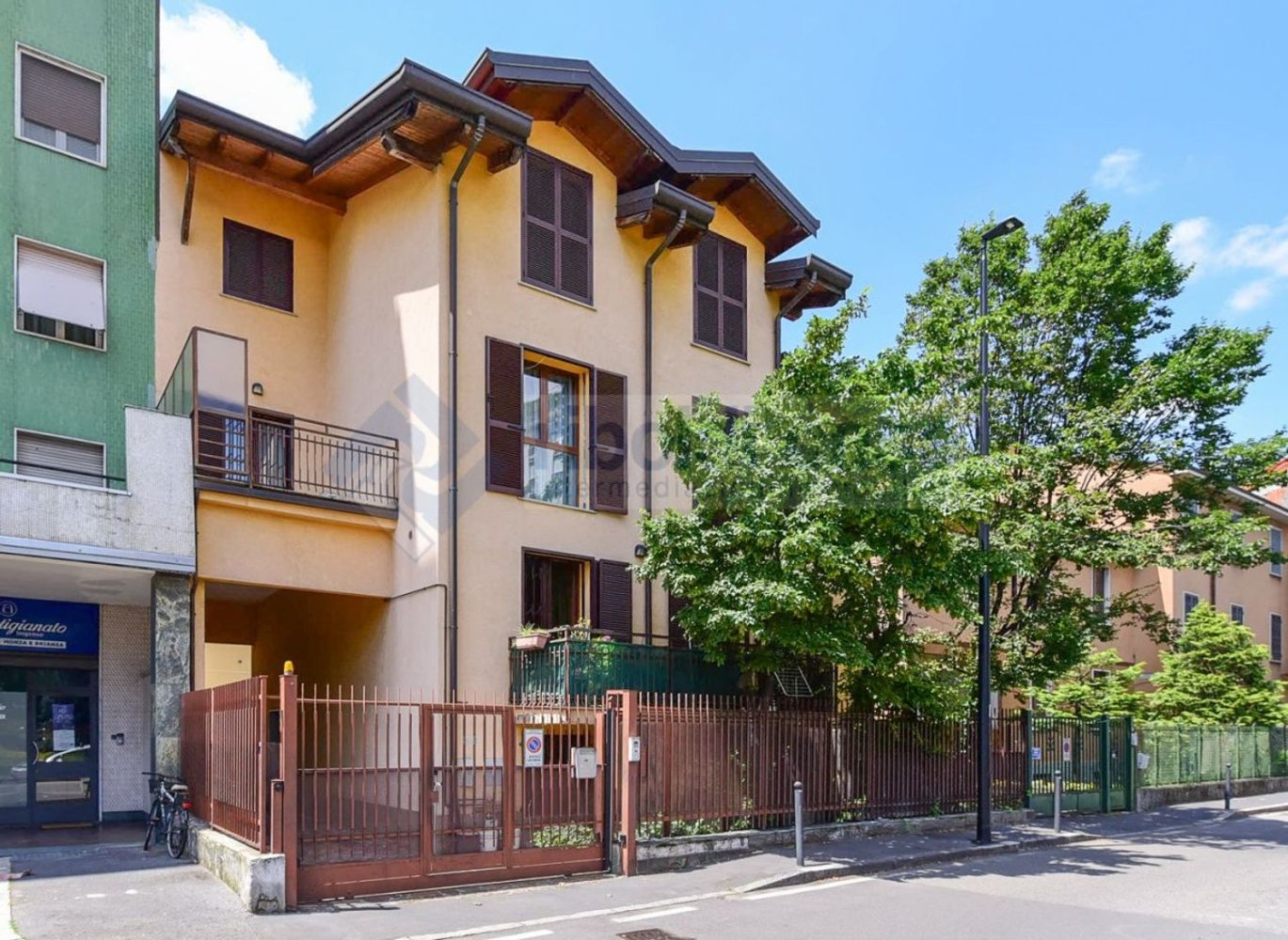 10 rooms Villa in Cinisello Balsamo, Italy No. 122408