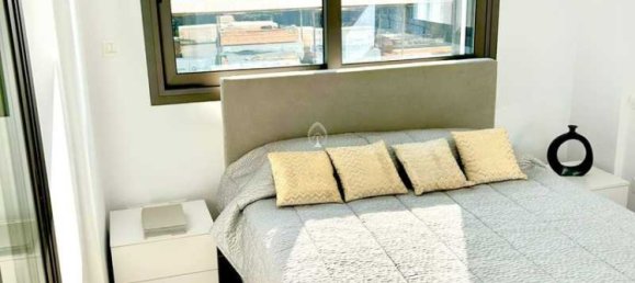 3 bedrooms Apartment in Limassol, Cyprus No. 19696 14