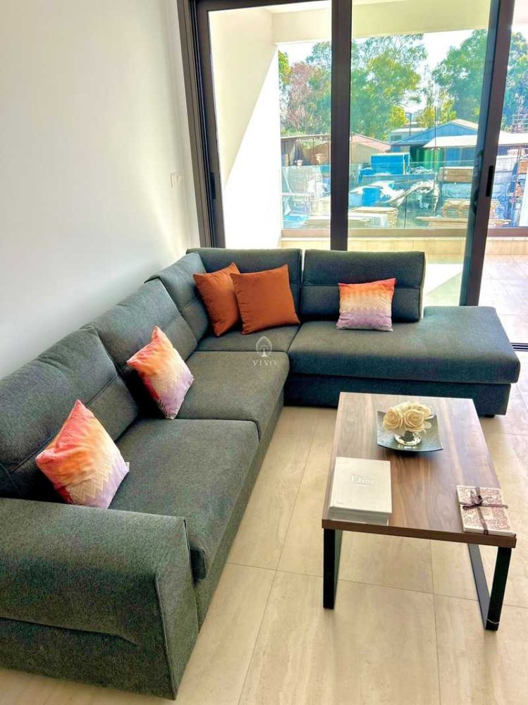 3 bedrooms Apartment in Limassol, Cyprus No. 19696