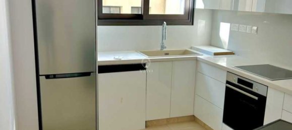 3 bedrooms Apartment in Limassol, Cyprus No. 19696 11