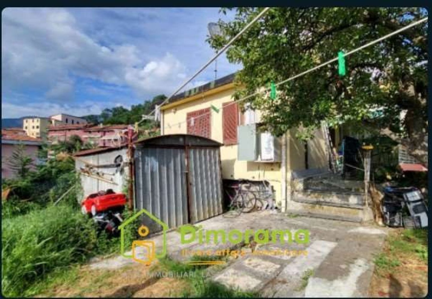 3 rooms Apartment in Carrara, Italy No. 45713