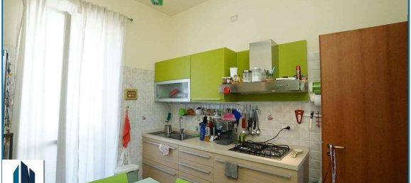 Apartamento de 3 dormitorios en Messina, Italy No. 317686 9